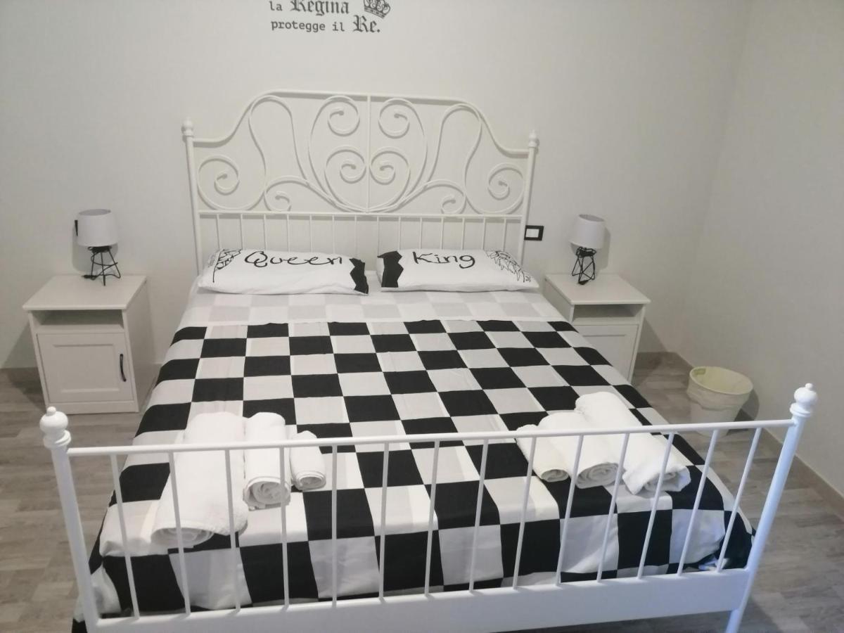 Scacco Matto Holiday House Taranto Eksteriør billede