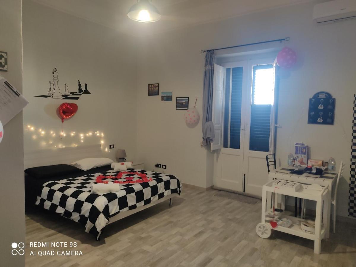 Scacco Matto Holiday House Taranto Eksteriør billede
